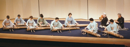 箏曲「岡康砧」田澤結宇勢、帆苅典賀、中川杉初代、中狭杉可勢、加納結実勢、六郷結知勢、田中杉芙勢、柴垣香洲賀、前川晴笙、堅田乃莉 箏曲「岡康砧」田澤結宇勢、帆苅典賀、中川杉初代、中狭杉可勢、加納結実勢、六郷結知勢、田中杉芙勢、柴垣香洲賀、前川晴笙、堅田乃莉